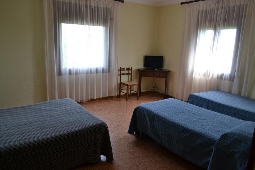 Hostal L'Esplai Viladamat Phòng bức ảnh