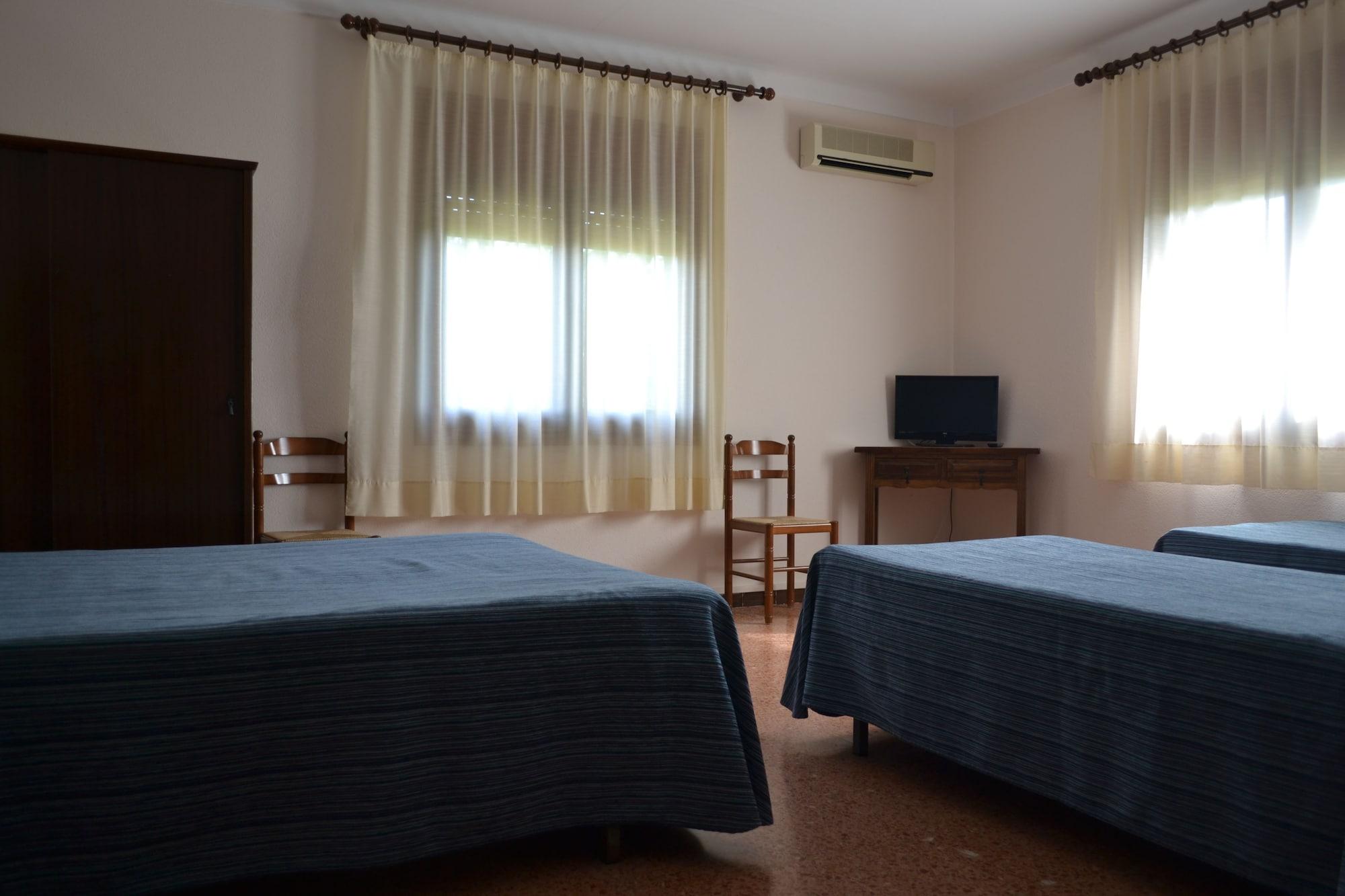 Hostal L'Esplai Viladamat Ngoại thất bức ảnh