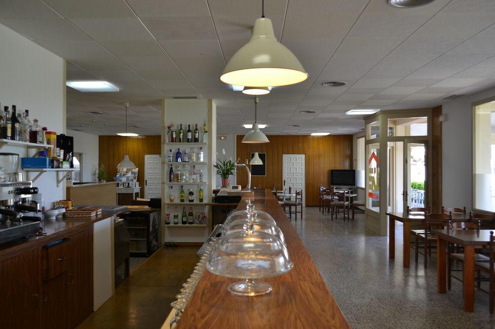 Hostal L'Esplai Viladamat Ngoại thất bức ảnh